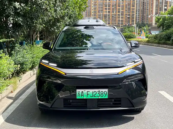 BYD Tang L 2025