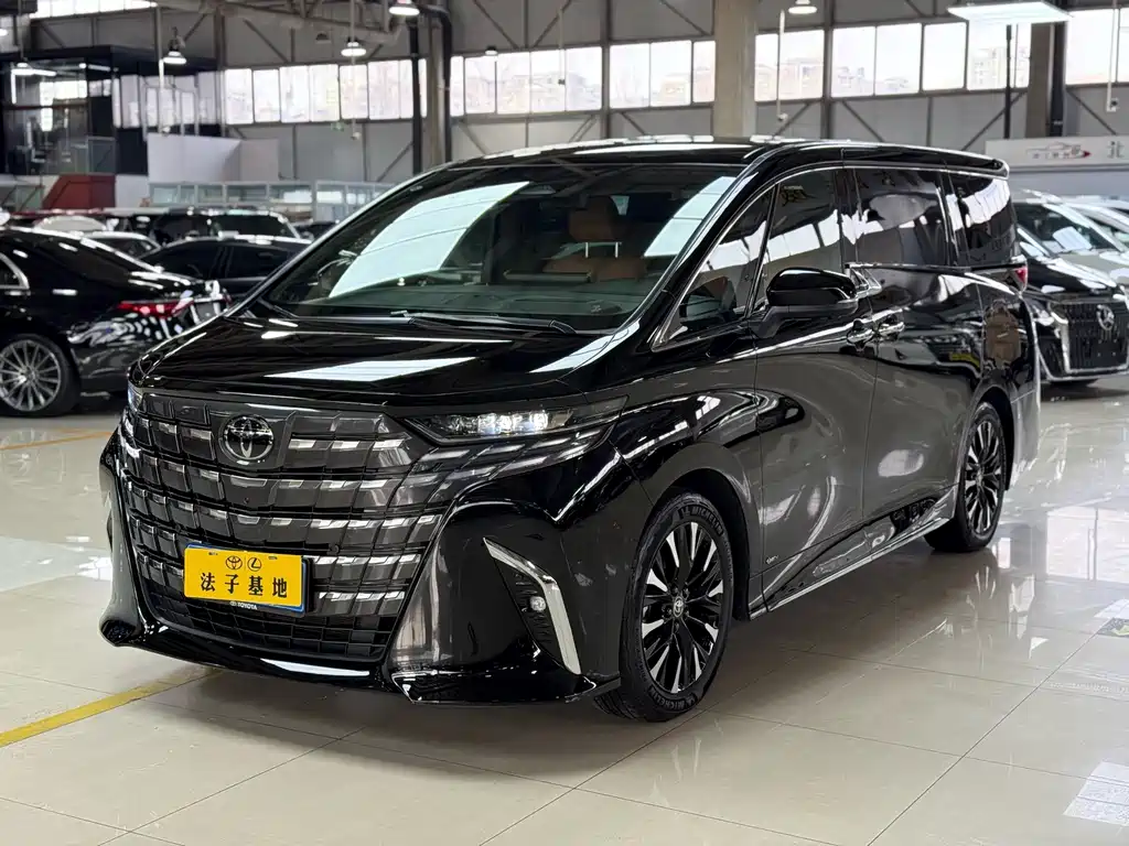 Toyota Alphard 2023 — фото 3