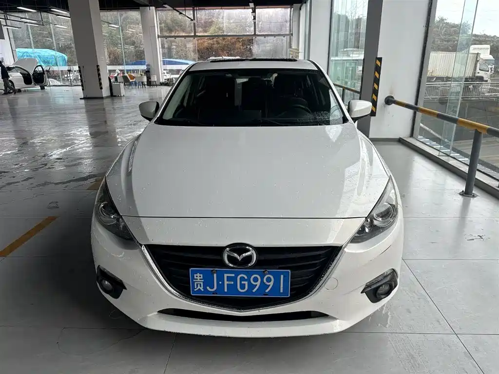 Mazda 3 Axela 2015 — фото 2