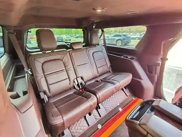 Lincoln Navigator 2021