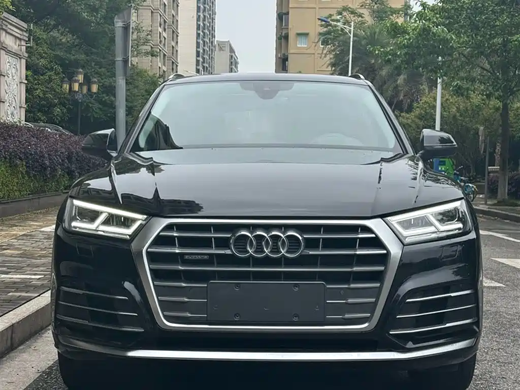 Audi Q5L 2021 — фото 9
