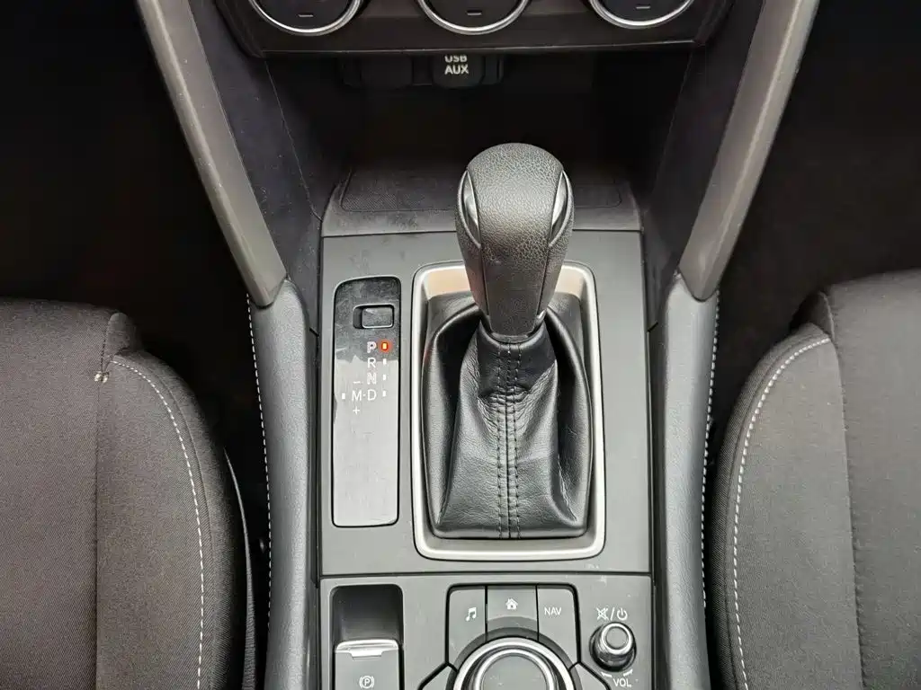 Mazda CX-4 2019 — фото 13