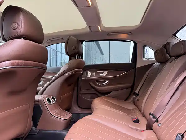 Mercedes-Benz E-Class 2023
