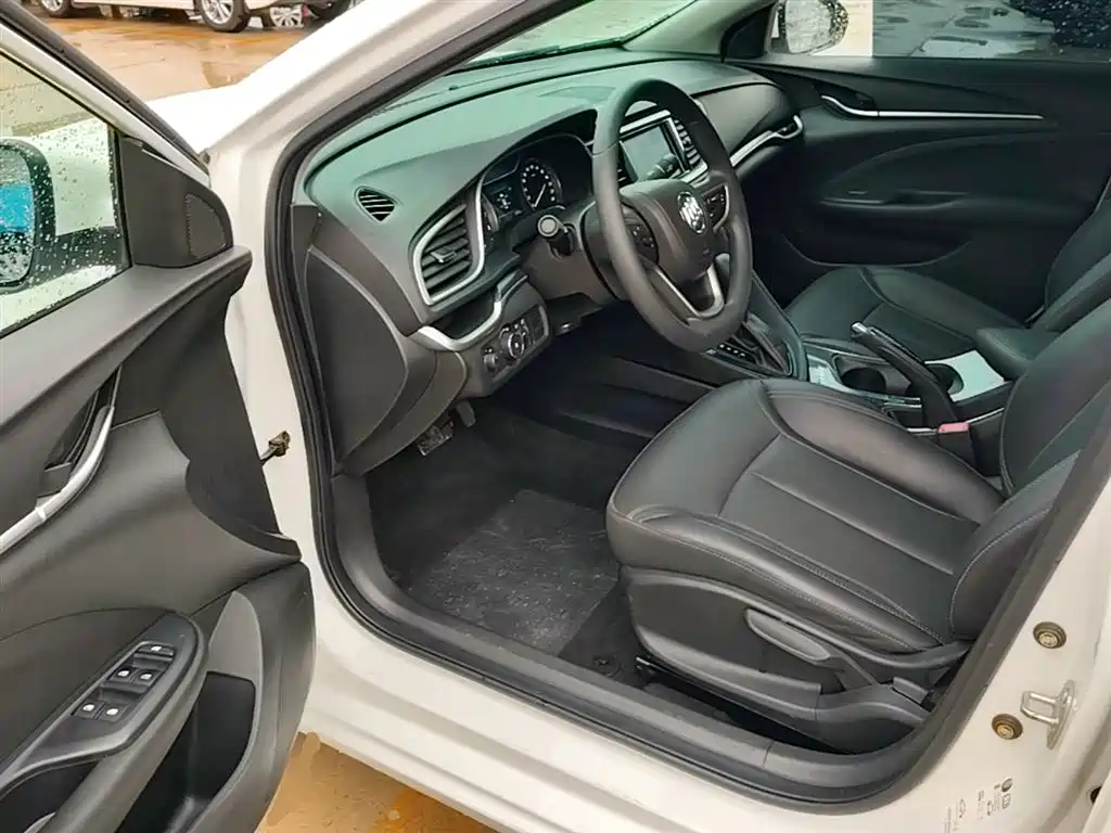 Buick Excelle 2020 — фото 16
