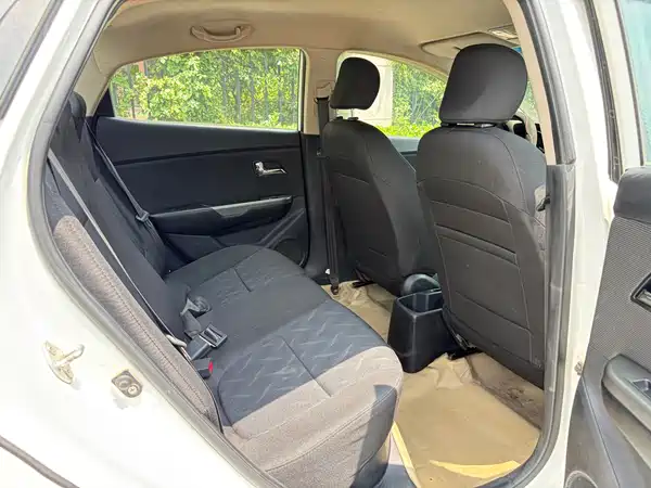 Kia K2 2014