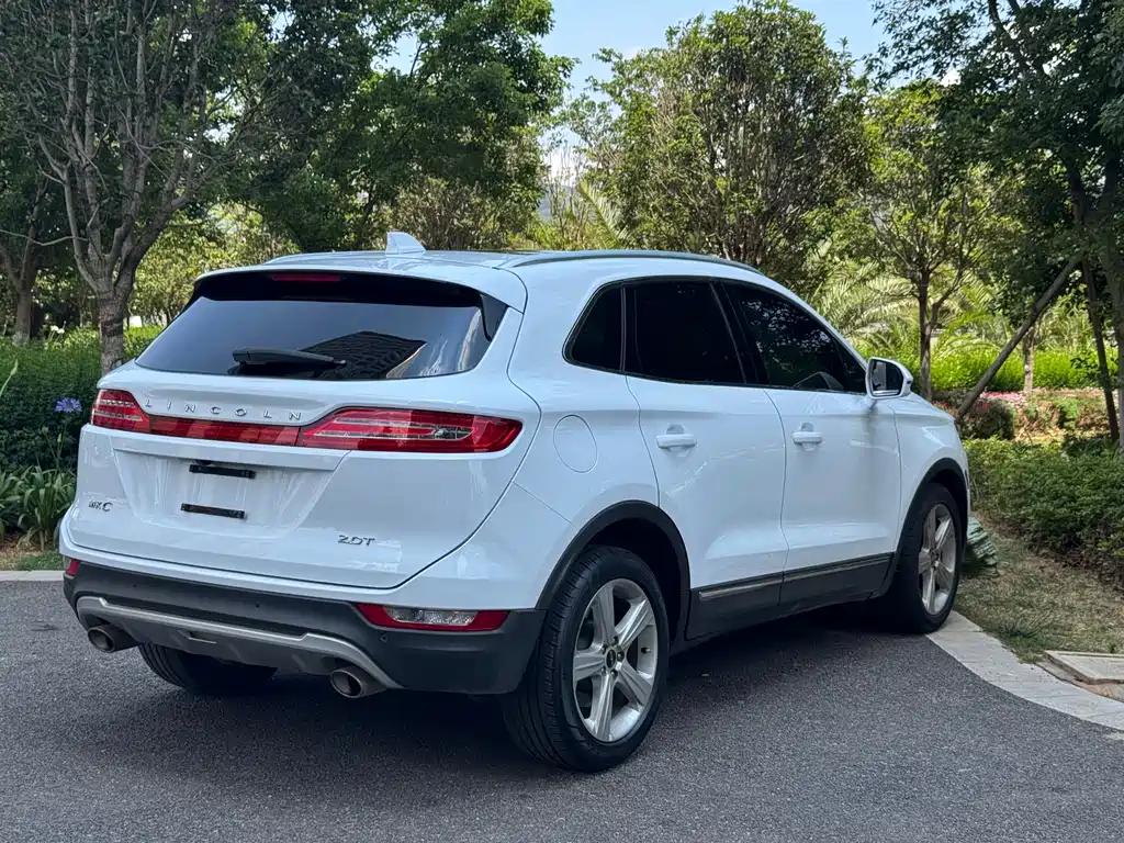 Lincoln MKC 2017 — фото 13