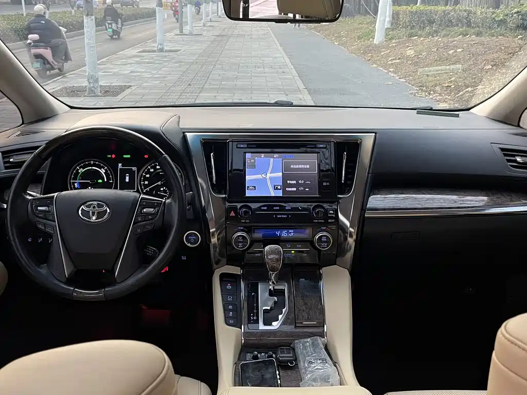Toyota Vellfire 2020 — фото 5