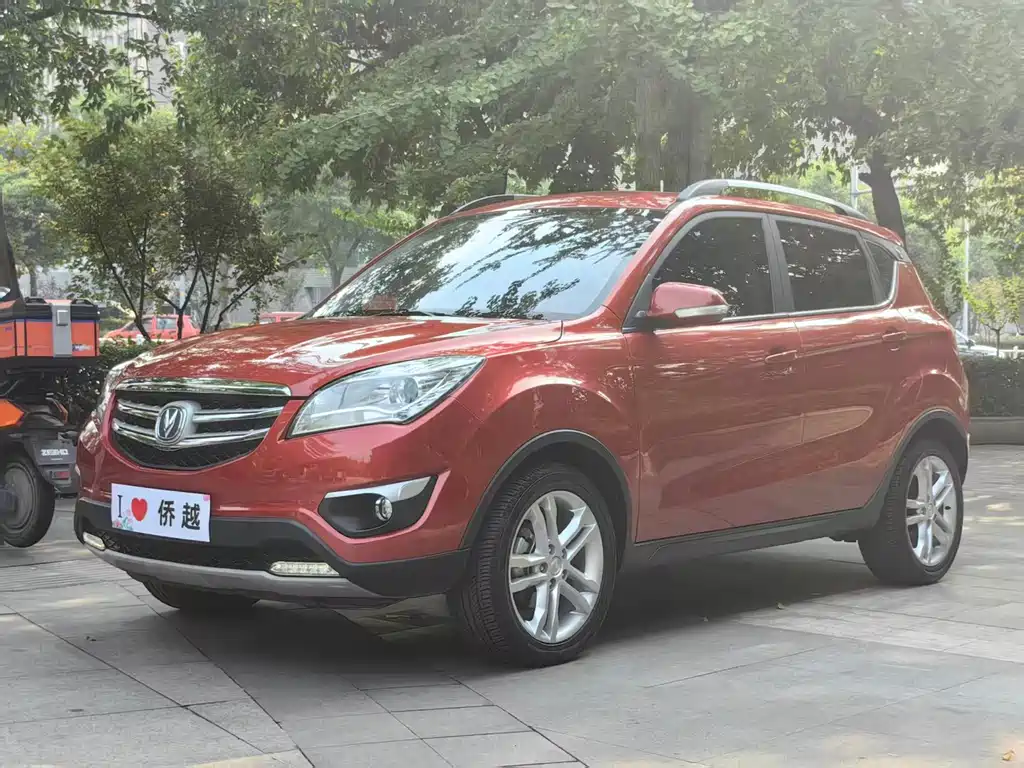 Changan CS35 2016 — фото 1