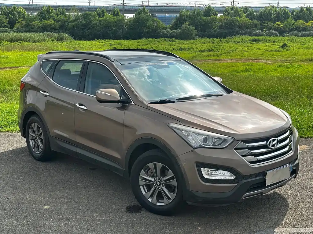 Hyundai Santa Fe 2015 — фото 11