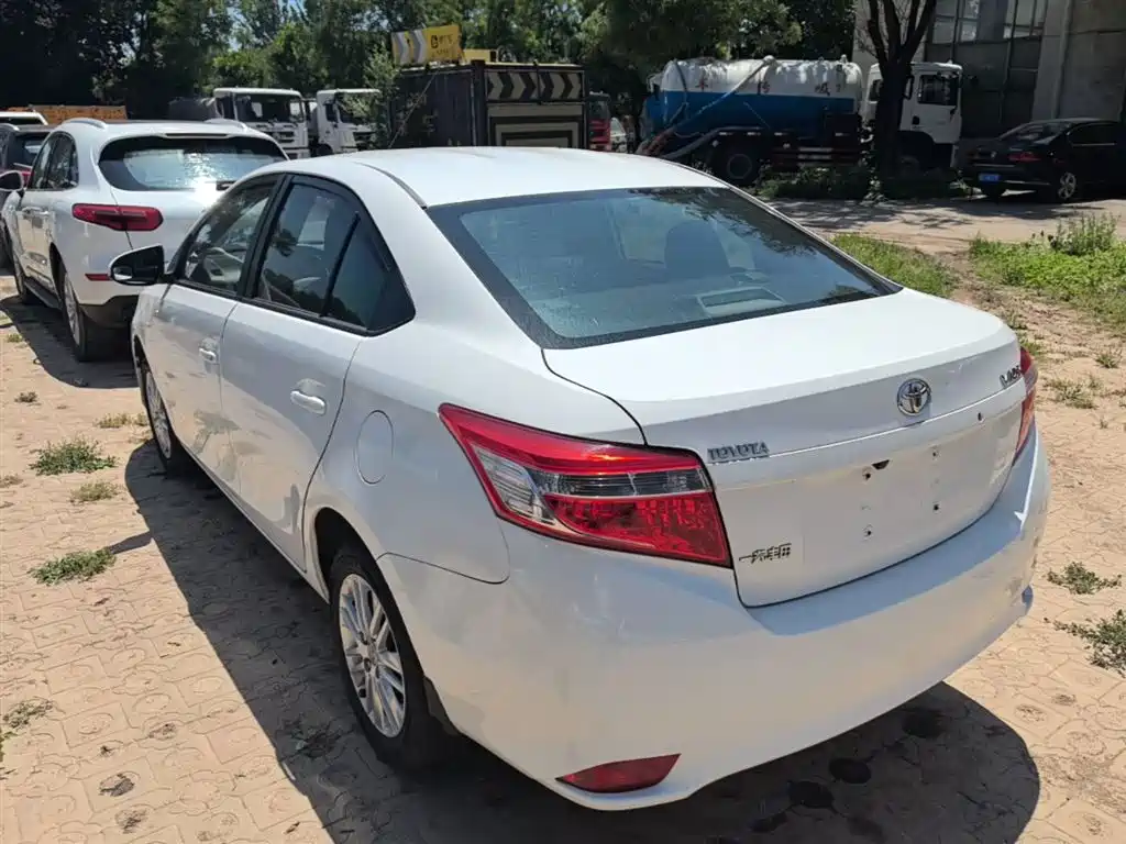 Toyota Vios 2016 — фото 5