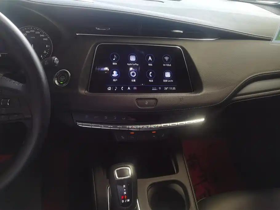 Cadillac XT4 2019 — фото 13