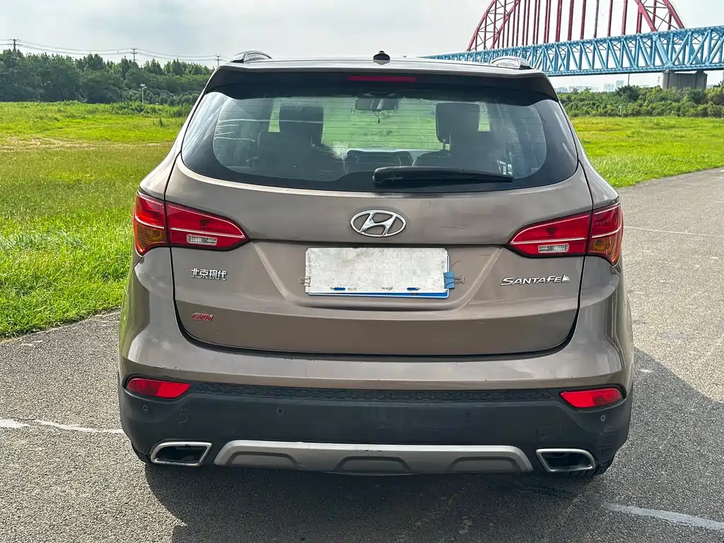 Hyundai Santa Fe 2015 — фото 16