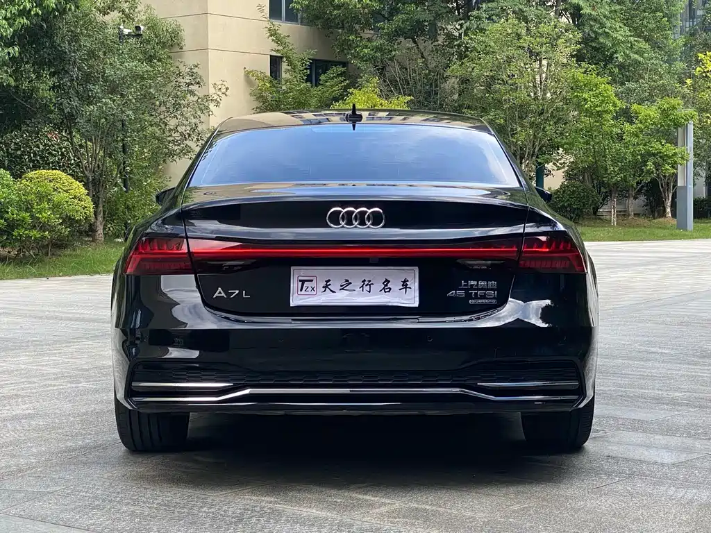 Audi A7L 2022 — фото 19