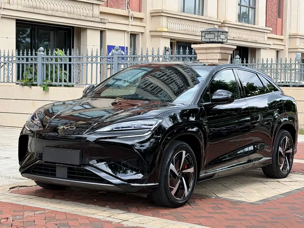 BYD Seal 07 EV 2024 — фото 1