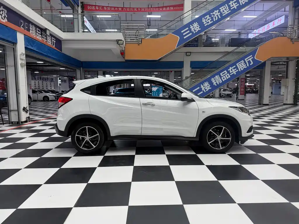 Honda Vezel 2022 — фото 4
