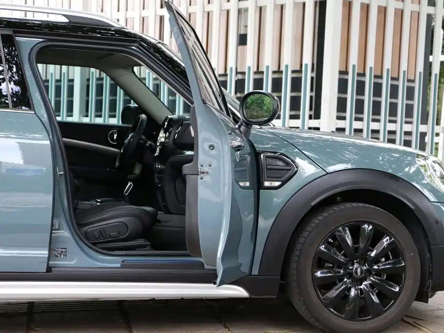 MINI Countryman 2021 — фото 18