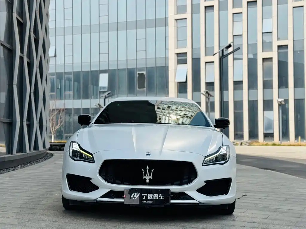 Maserati Quattroporte 2014 — фото 2