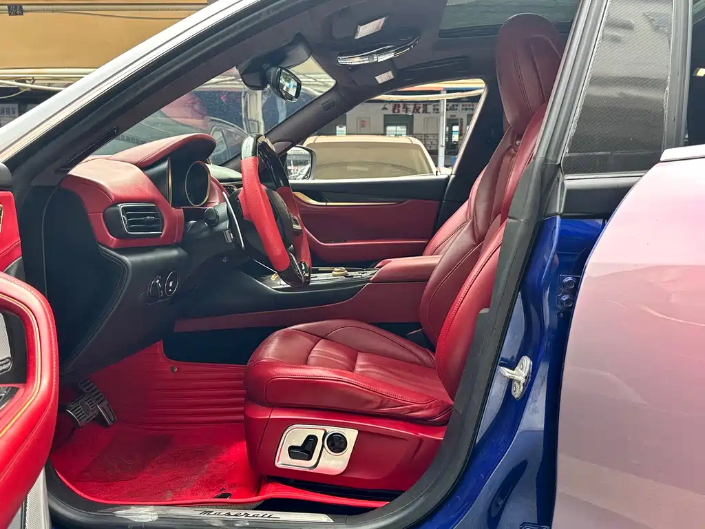 Maserati Levante 2017 — фото 7