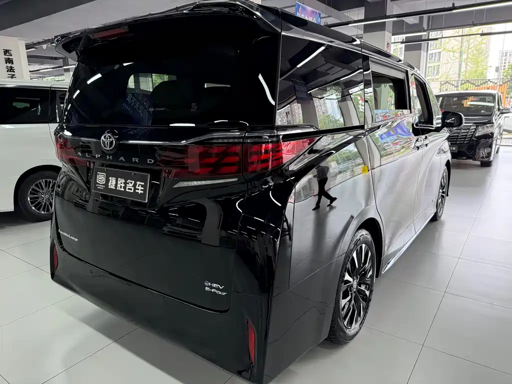 Toyota Alphard 2026 — фото 9