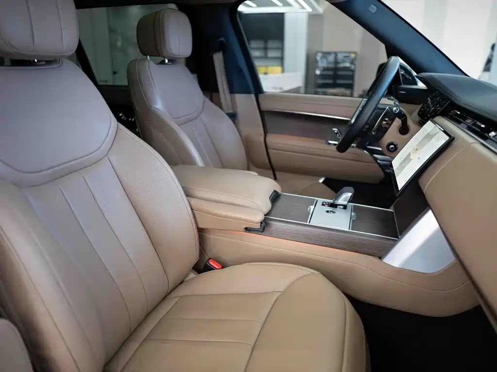 Land Rover Range Rover 2024 — фото 13
