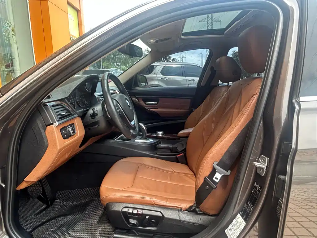 BMW 3 Series 2015 — фото 10