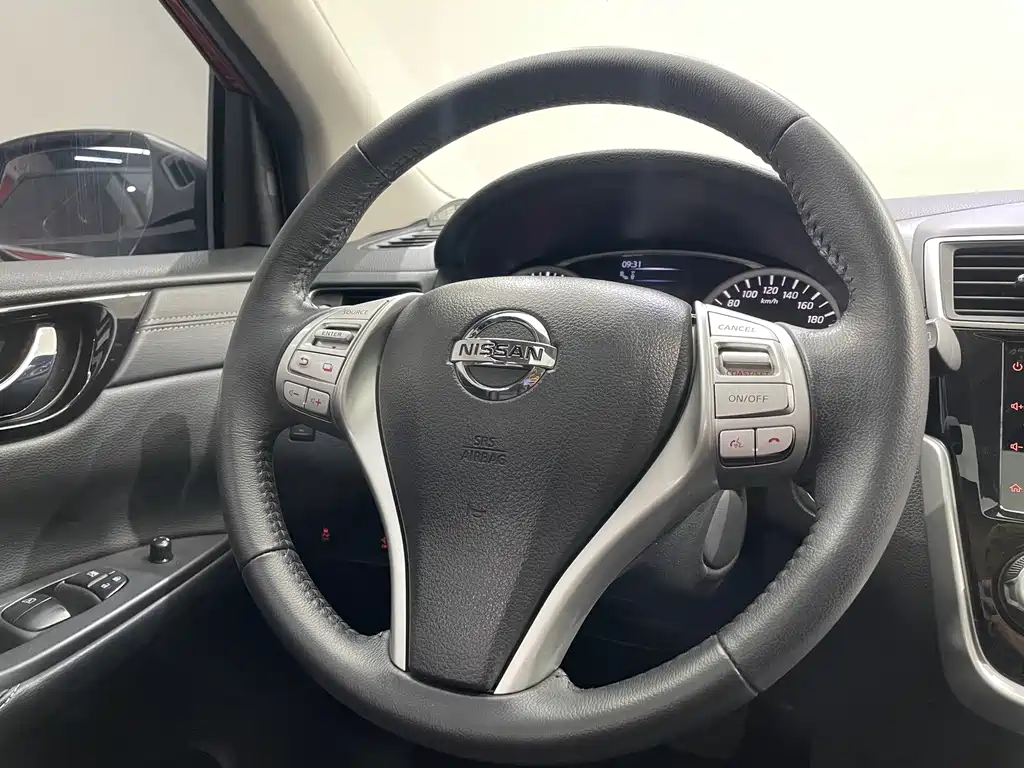 Nissan Tiida 2022 — фото 17