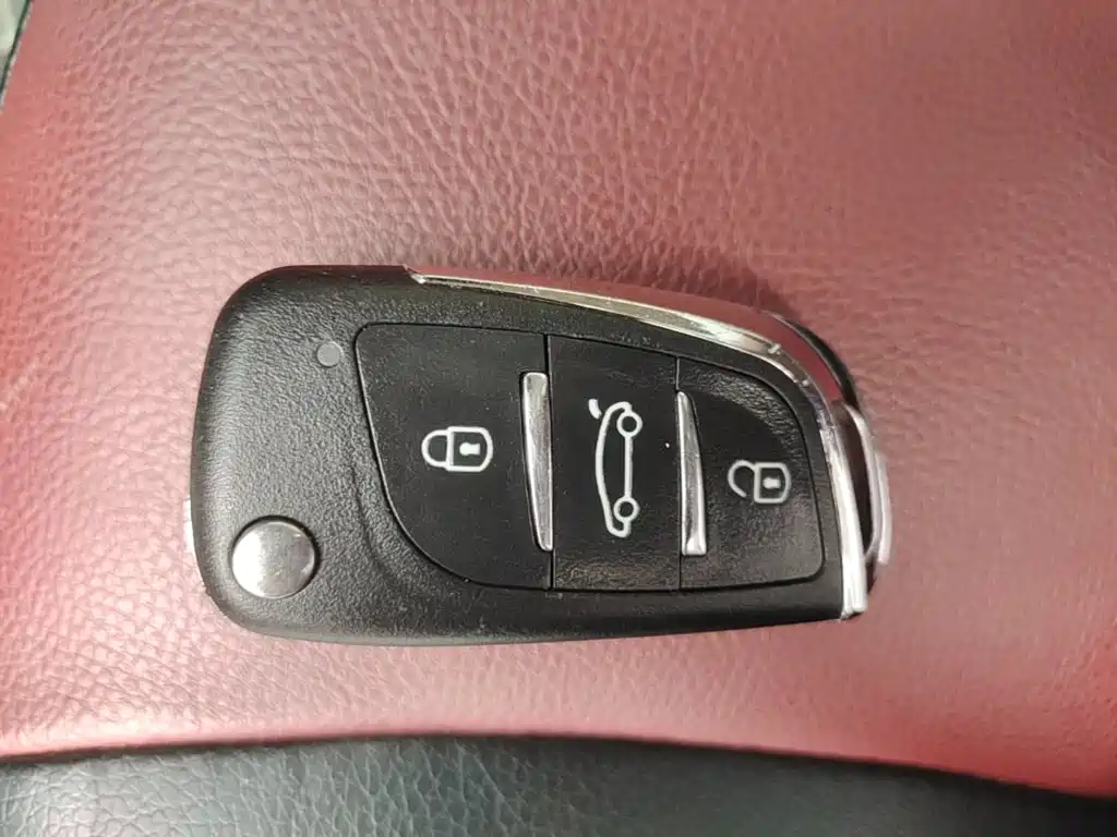 Kia K2 2014 — фото 17