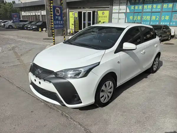 Toyota Yaris L 2020