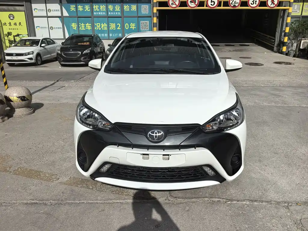 Toyota Yaris L 2020