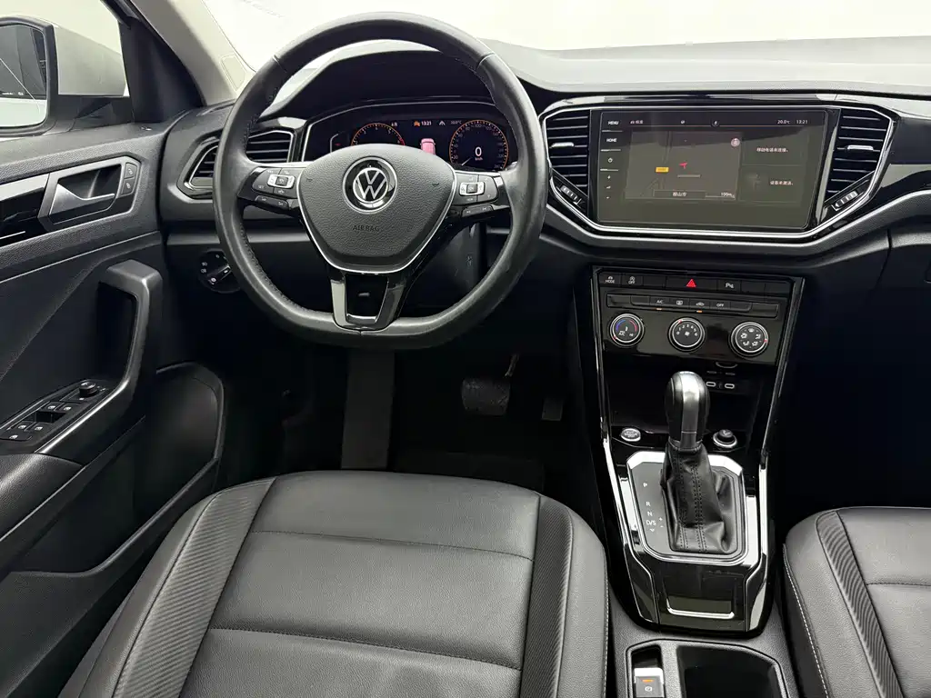 Volkswagen T-Roc 2022 — фото 16