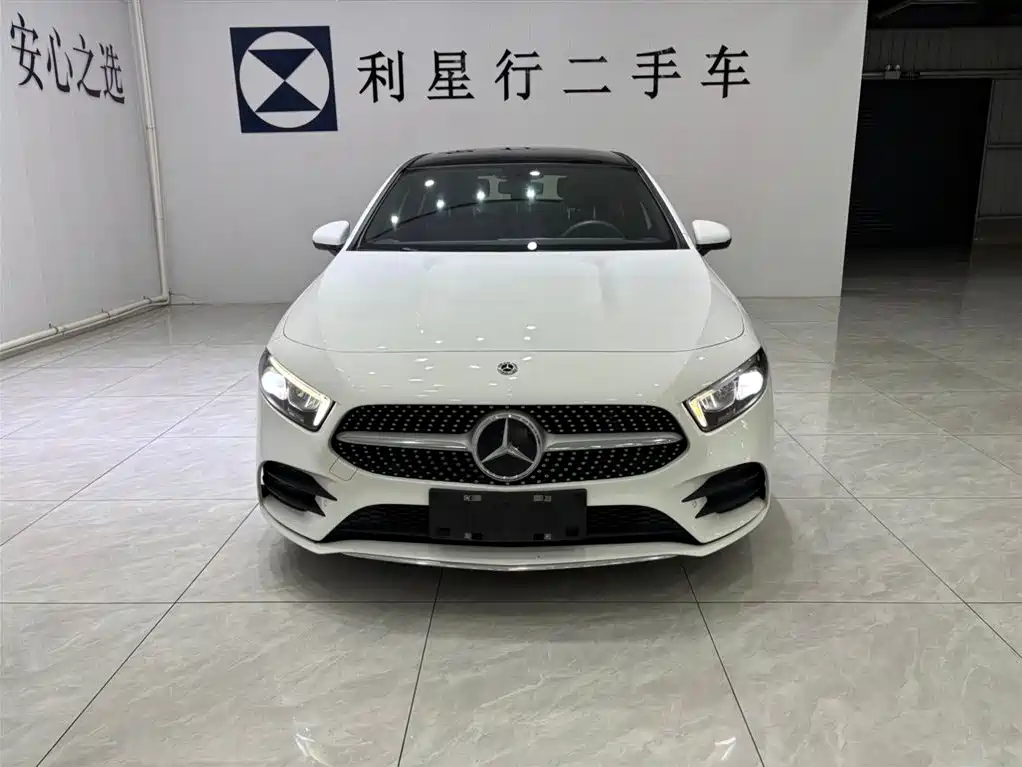 Mercedes-Benz A-Class 2019 — фото 14