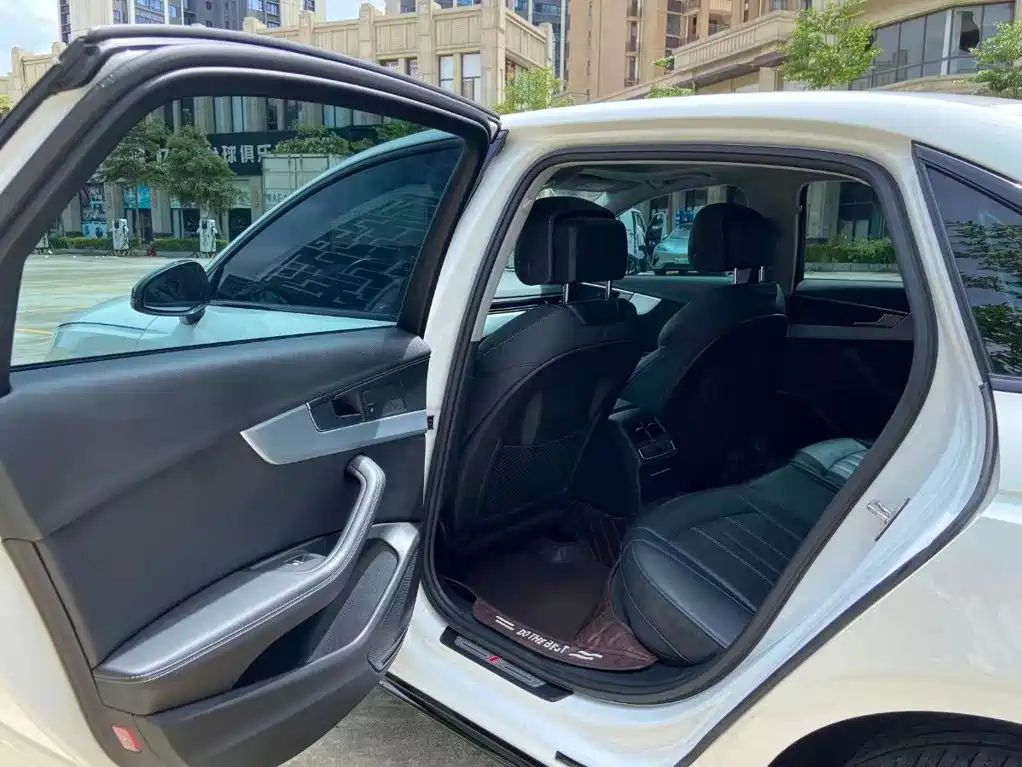 Audi A4L 2022