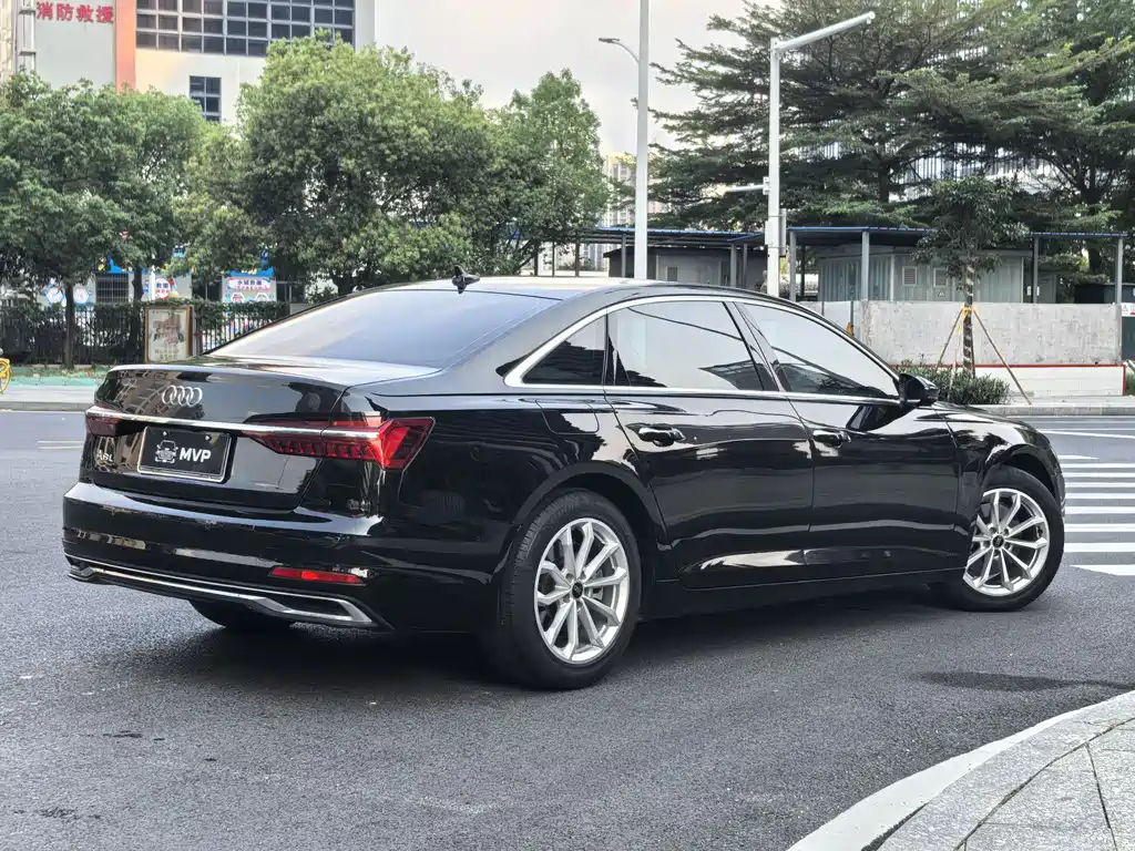Audi A6L 2022 — фото 9