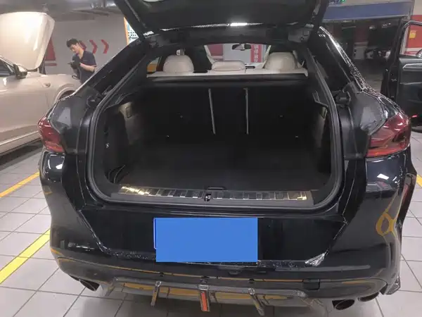 BMW X6 M 2022