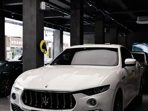 Maserati Levante 2022