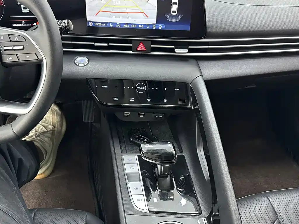 Hyundai Elantra 2022 — фото 15