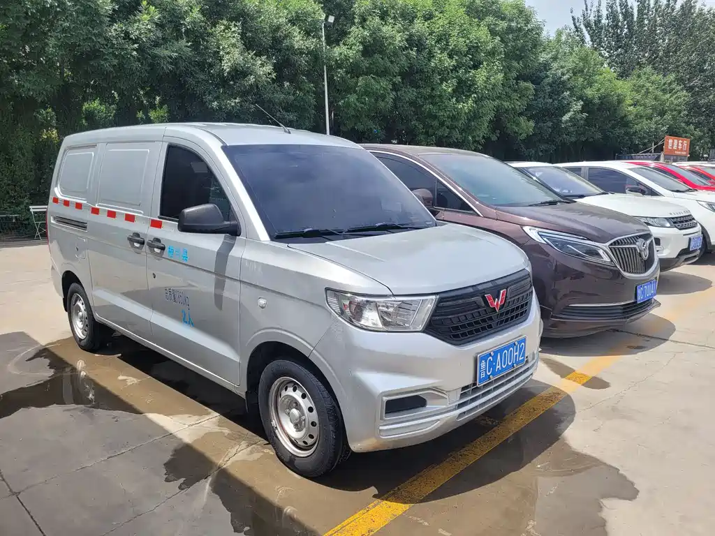 Wuling Hongguang V 2022