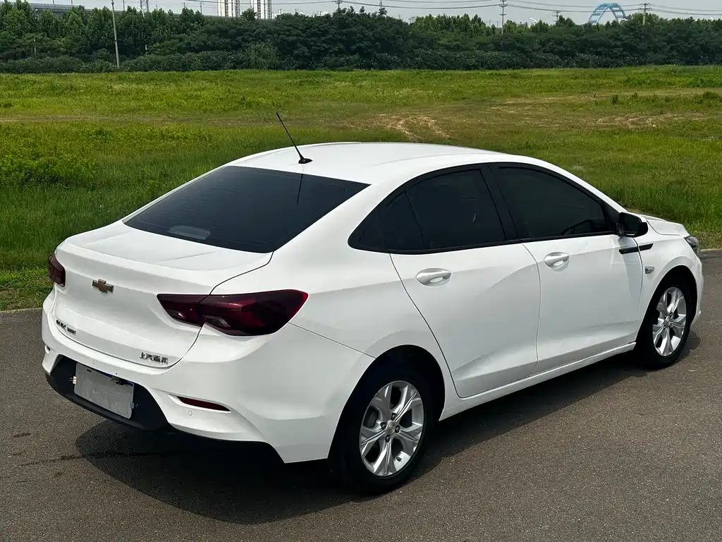 Chevrolet Cavalier 2020 — фото 12