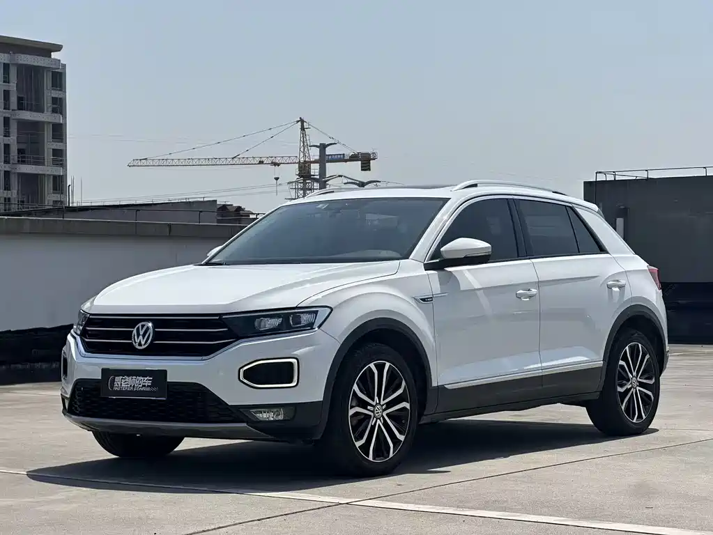 Volkswagen T-Roc 2019 — фото 1