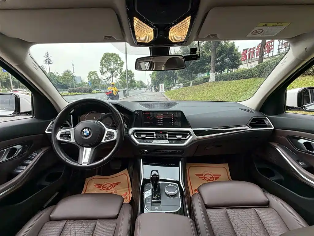BMW 3 Series 2021 — фото 11