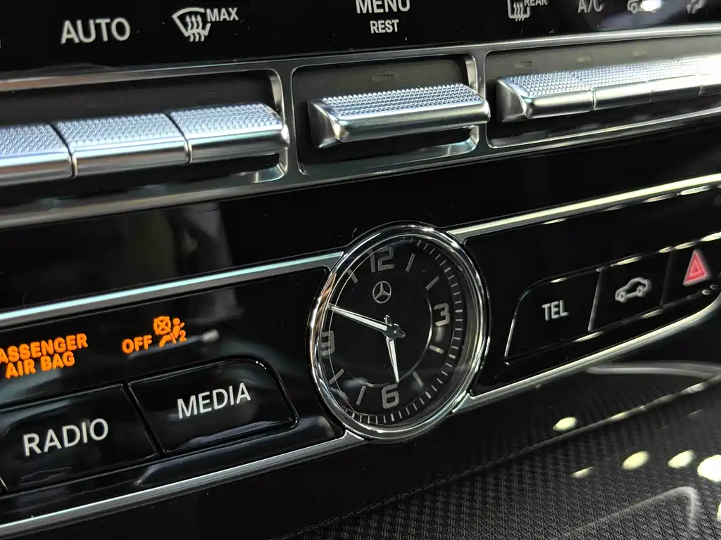 Mercedes-Benz G-Class 2023 — фото 23