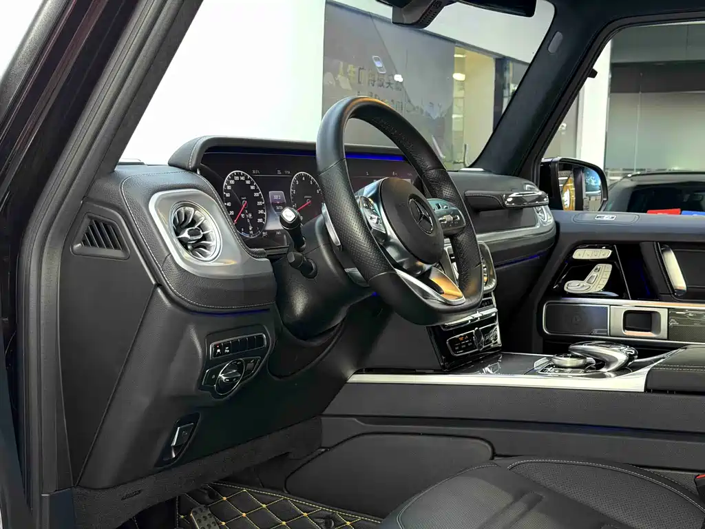 Mercedes-Benz G-Class 2023 — фото 29