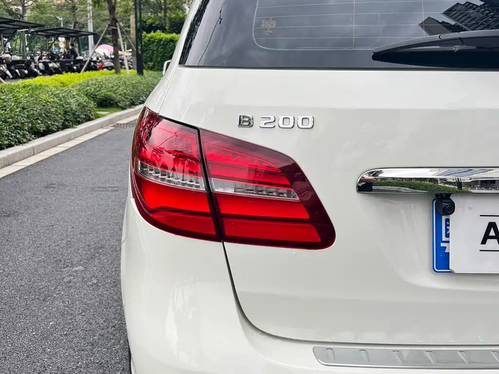 Mercedes-Benz B-Class 2018 — фото 10