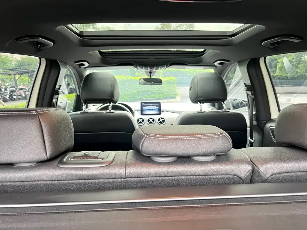 Mercedes-Benz B-Class 2018 — фото 29