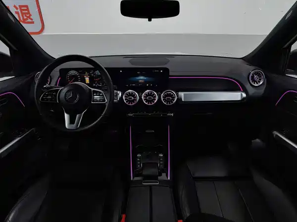 Mercedes-Benz GLB 2021