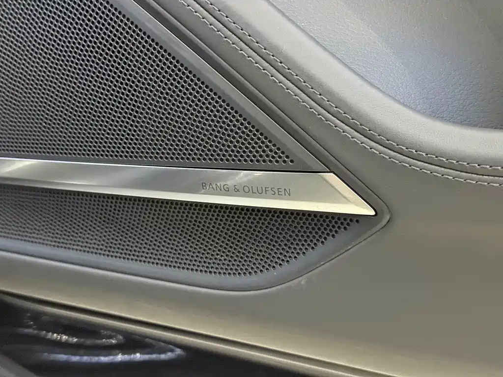Audi A8 2020 — фото 13