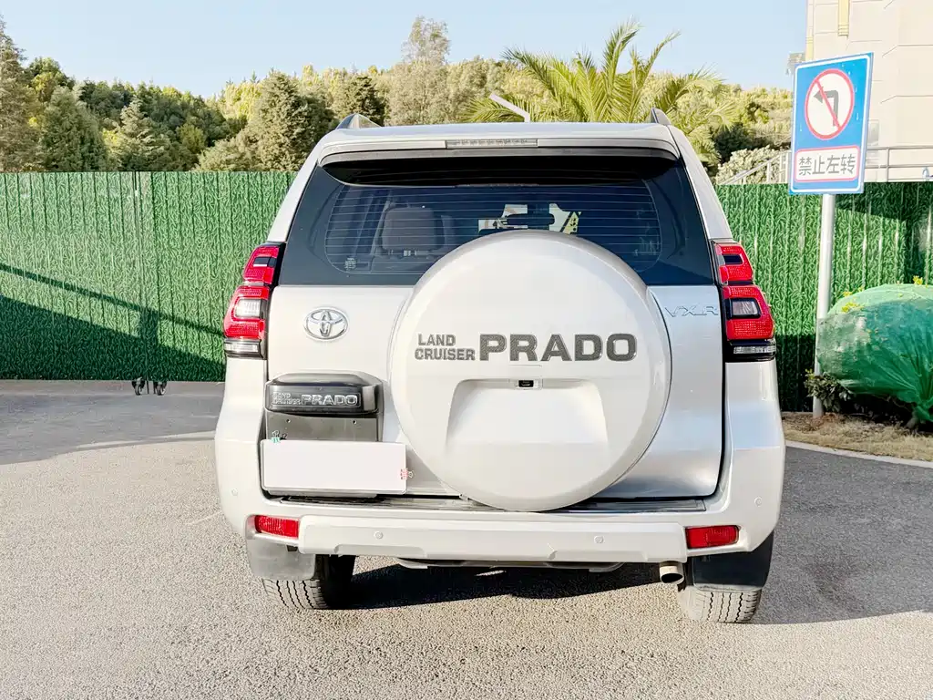 Toyota Prado 2018 — фото 16