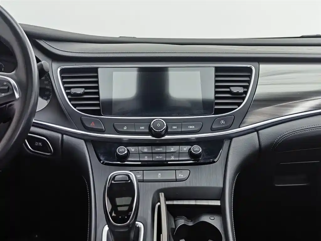 Buick LaCrosse 2021 — фото 12