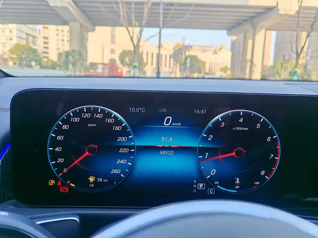 Mercedes-Benz GLB 2020 — фото 13