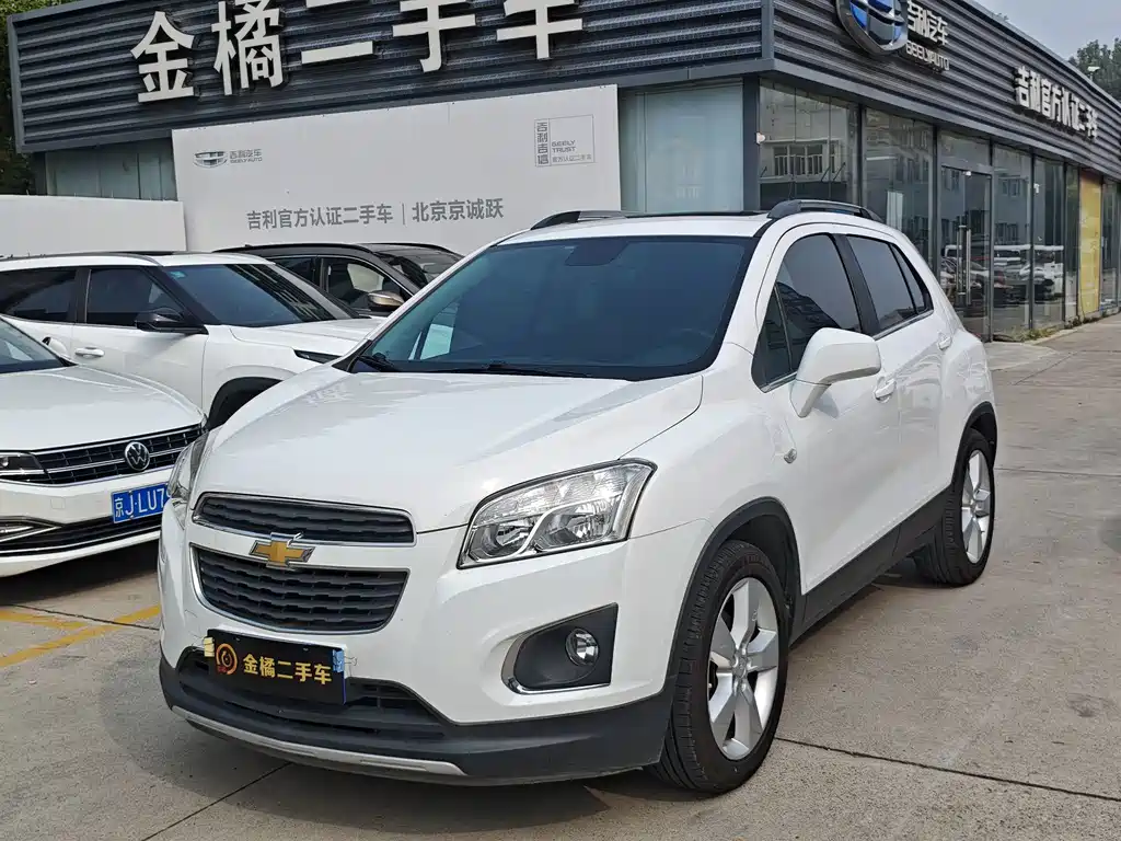 Chevrolet Trax 2015 — фото 1